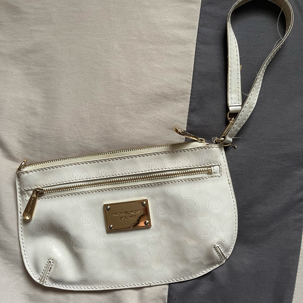 Michael kors wristlet/ mini purse